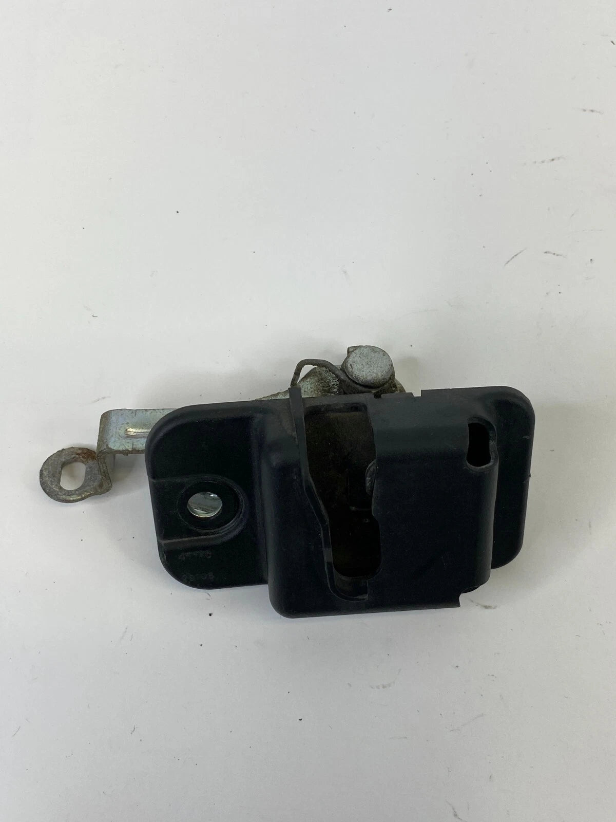 2008-2016 CHRYSLER TOWN & COUNTRY FUEL FILLER DOOR TO SLIDING DOOR LOCKOUT STOP