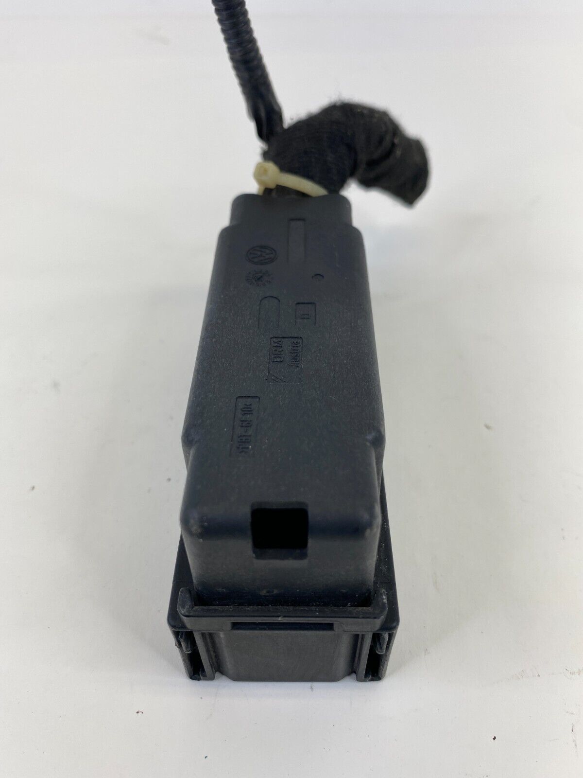 2006-2010 Volkswagen New Beetle ABS Pump Connector Plug Wire Socket OEM