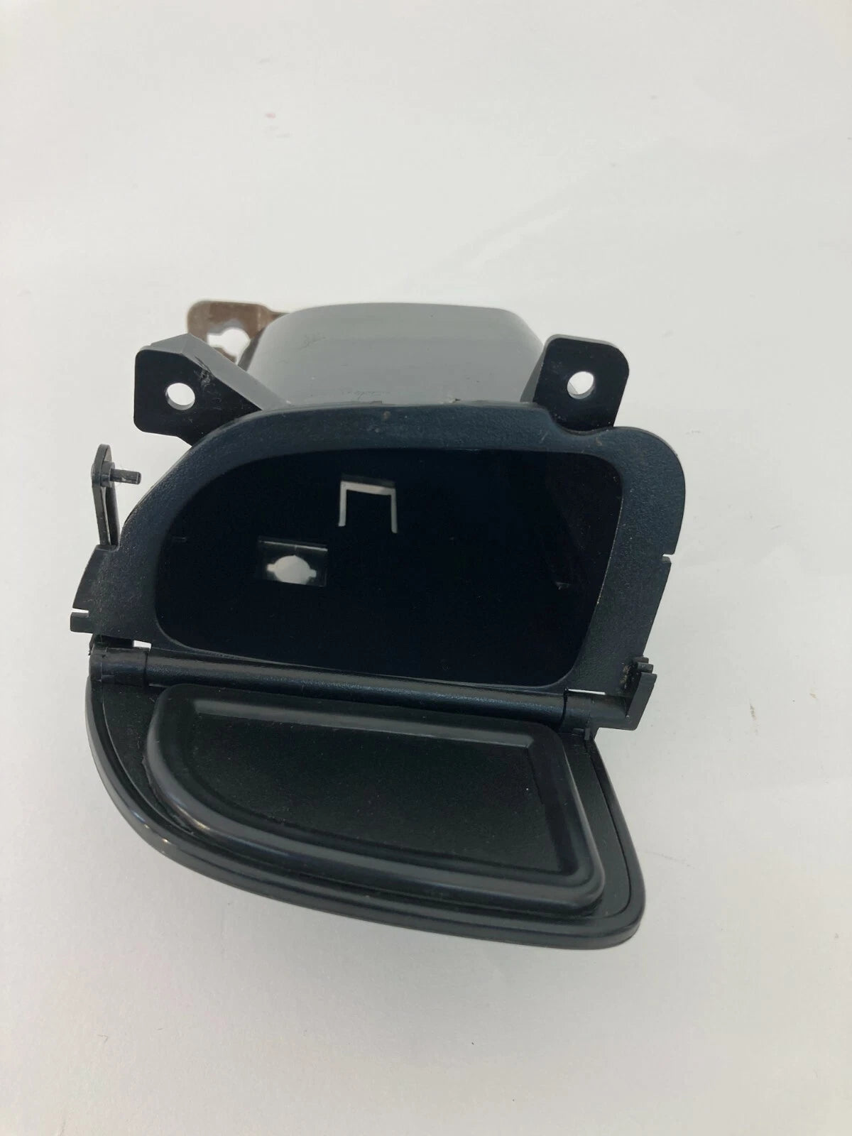 2007 2008 HYUNDAI ENTOURAGE 06-12 SEDONA DASH LOWER ASHTRAY ASH TRAY 84330-4D000