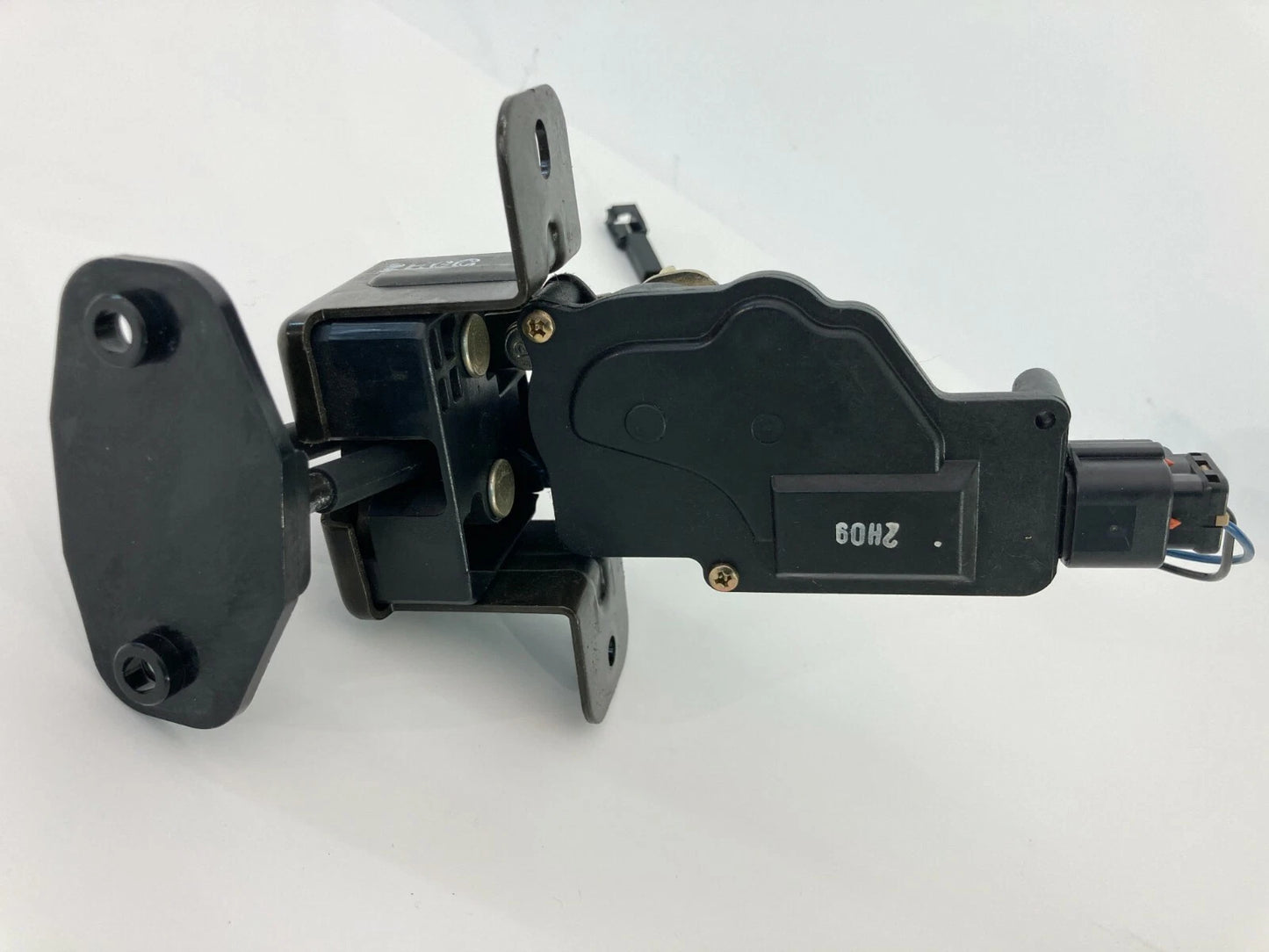 2003 2004 KIA SORENTO REAR TAILGATE UPPER GLASS LATCH LOCK ACTUATOR OEM