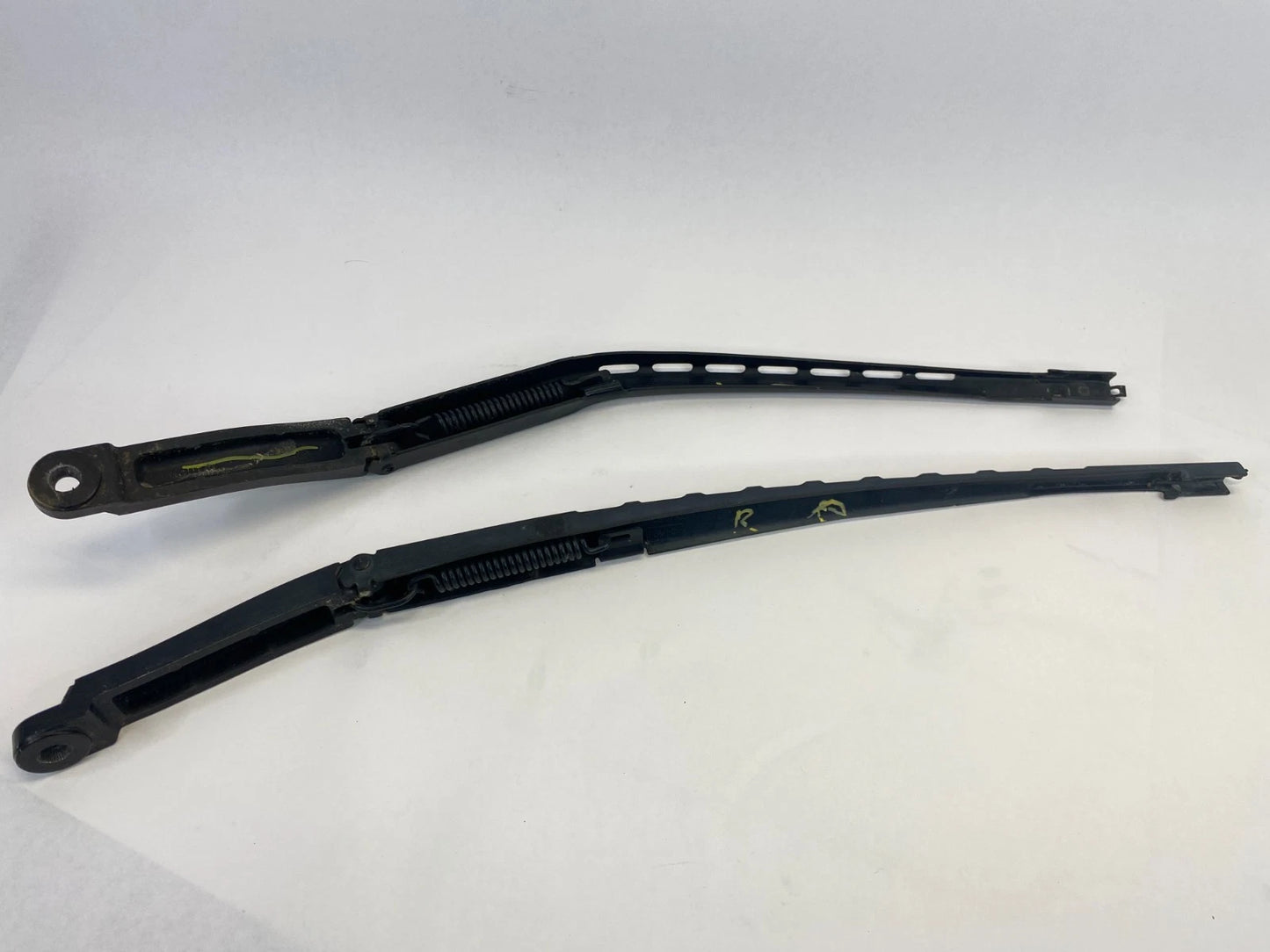 2011-2015 FORD EXPLORER FRONT WINDSHIELD WIPER ARMS PAIR LH RH BB5317C495AD OEM