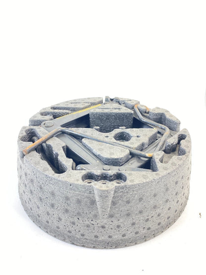 06-09 SAAB 9-5 95 SPARE TIRE CHANGE KIT SCISSOR JACK LUG WRENCH TOOL OEM