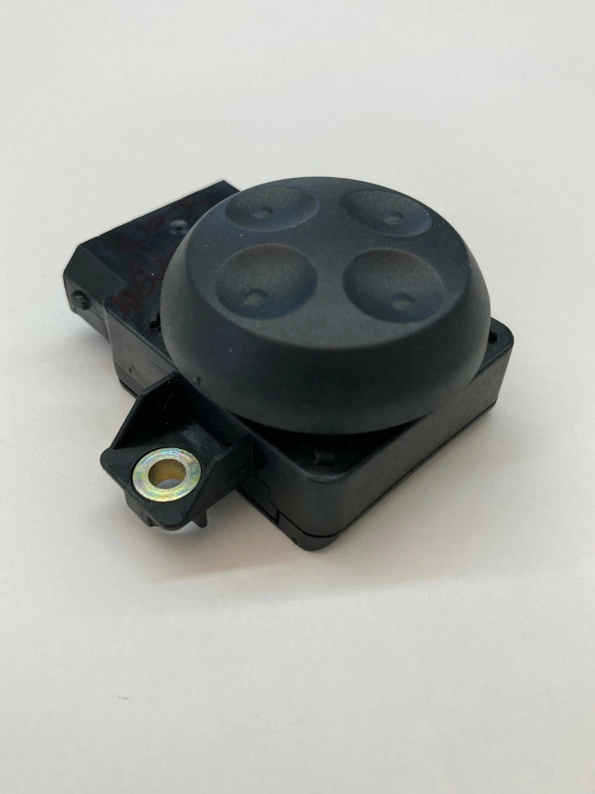 06-10 VOLKSWAGEN PASSAT 05-10 JETTA RIGHT SEAT LUMBAR ADJUST SWITCH 8E0959777