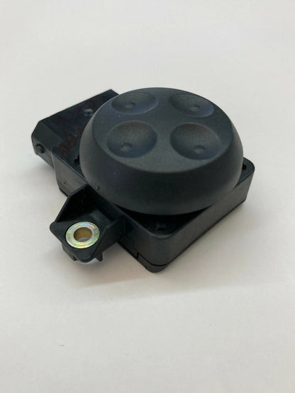06-10 VOLKSWAGEN PASSAT 05-10 JETTA RIGHT SEAT LUMBAR ADJUST SWITCH 8E0959777