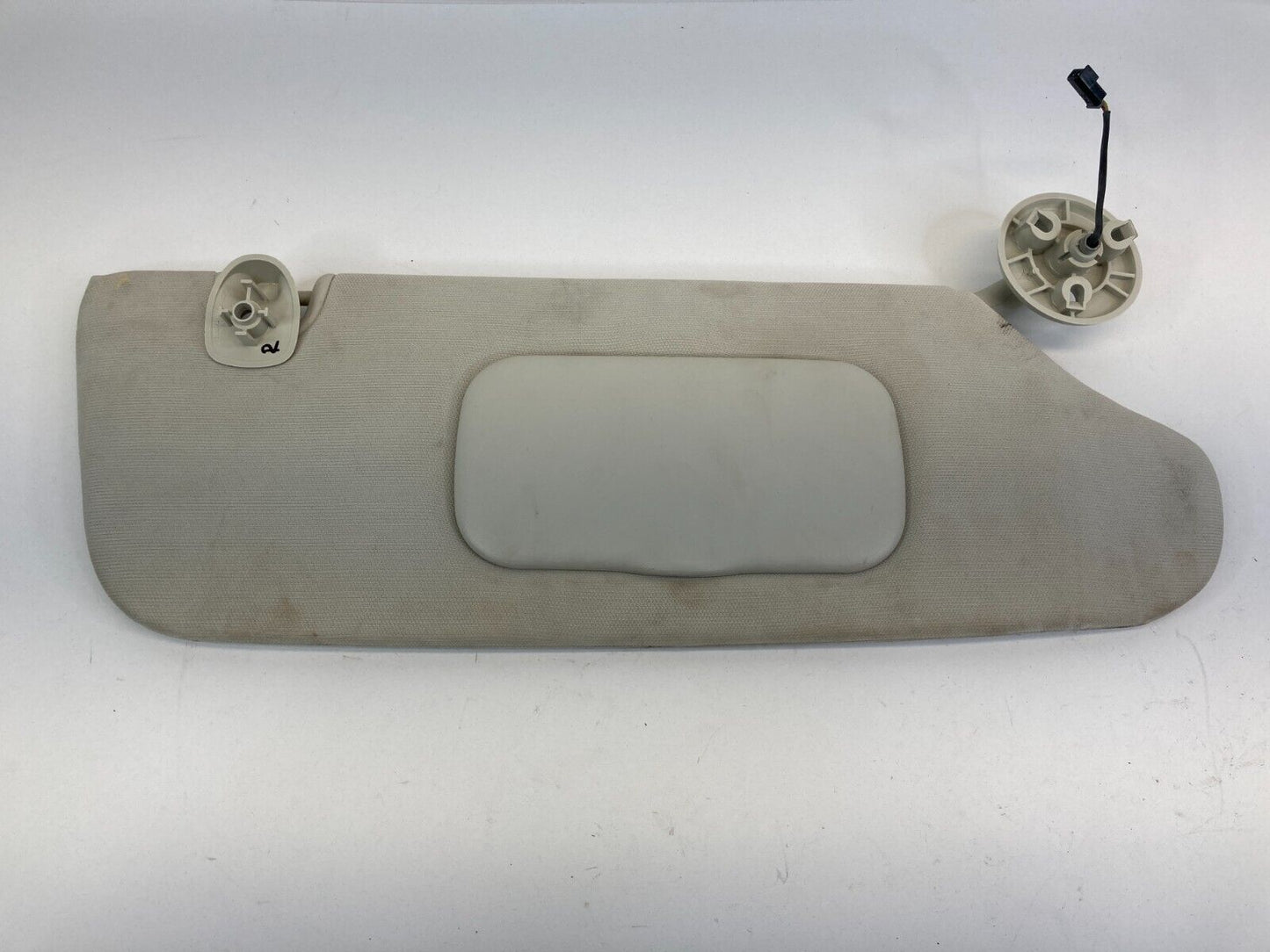 08-10 Chrysler Town & Country Right Passenger Side Sunvisor Sun Visor W/ Light