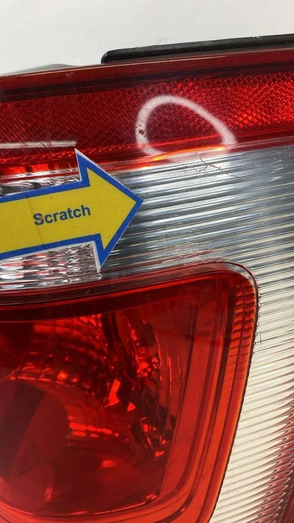 08-12 FORD ESCAPE REAR RIGHT SIDE TAIL LIGHT TAILLIGHT TAILLAMP 8L84-13B504-A