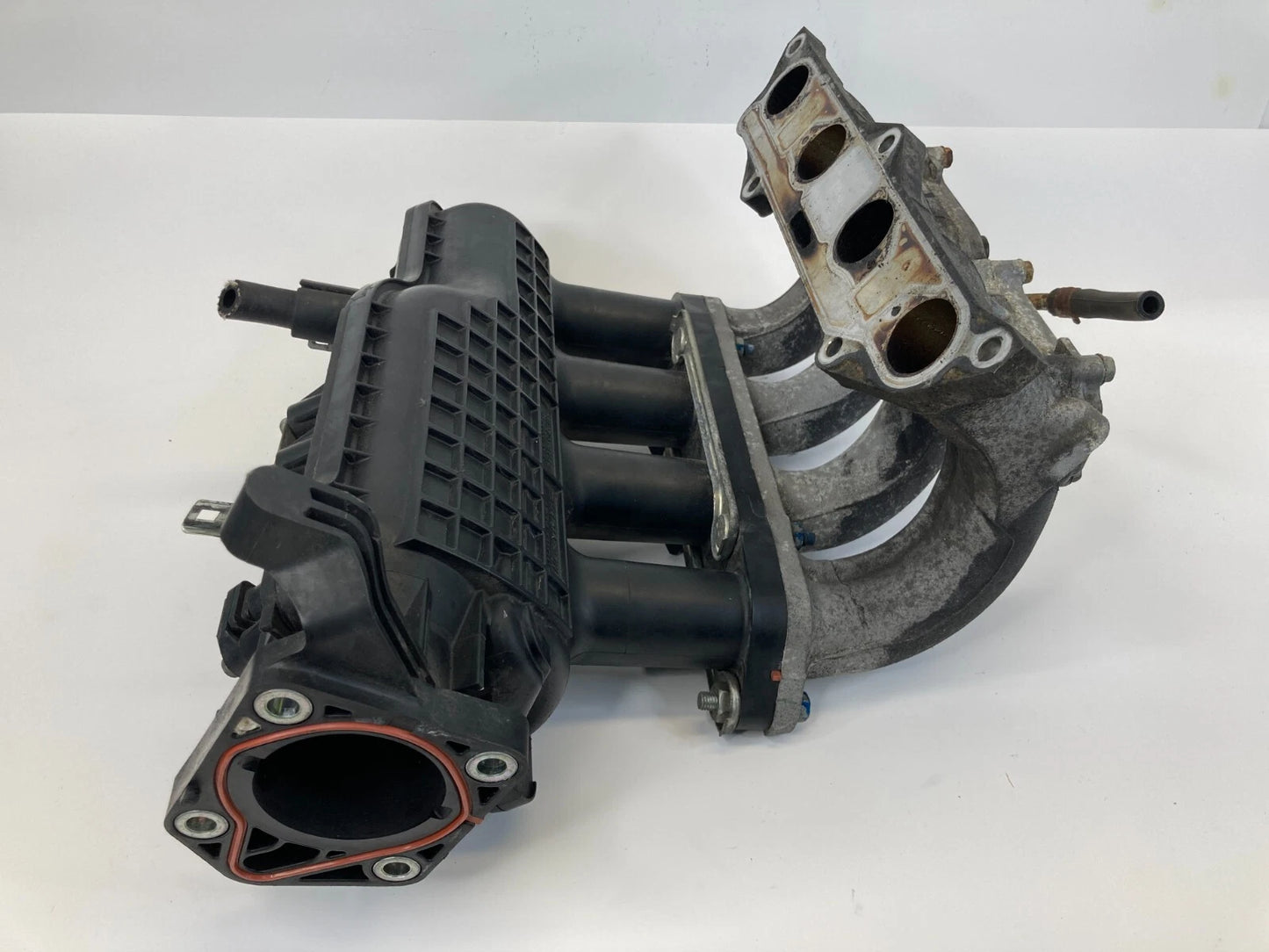 2007 2008 HONDA FIT 1.5L AT ENGINE UPPER PLENUM CHAMBER INTAKE MANIFOLD ASSY OEM