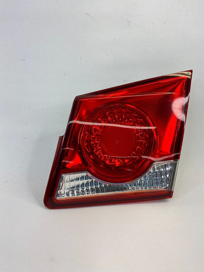 2011-2016 Chevrolet Cruze Rear Right Passenger Side Tail Light Trunk Taillight