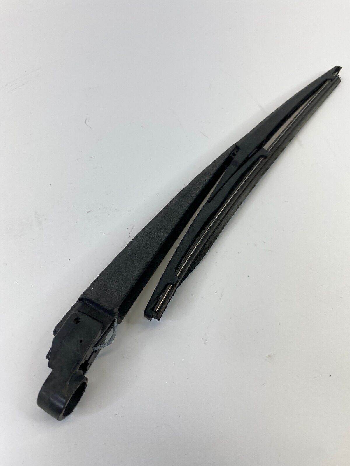 2001 02 03 04 2005 Toyota RAV4 RAV 4 Rear Tailgate Window Wiper Arm OEM