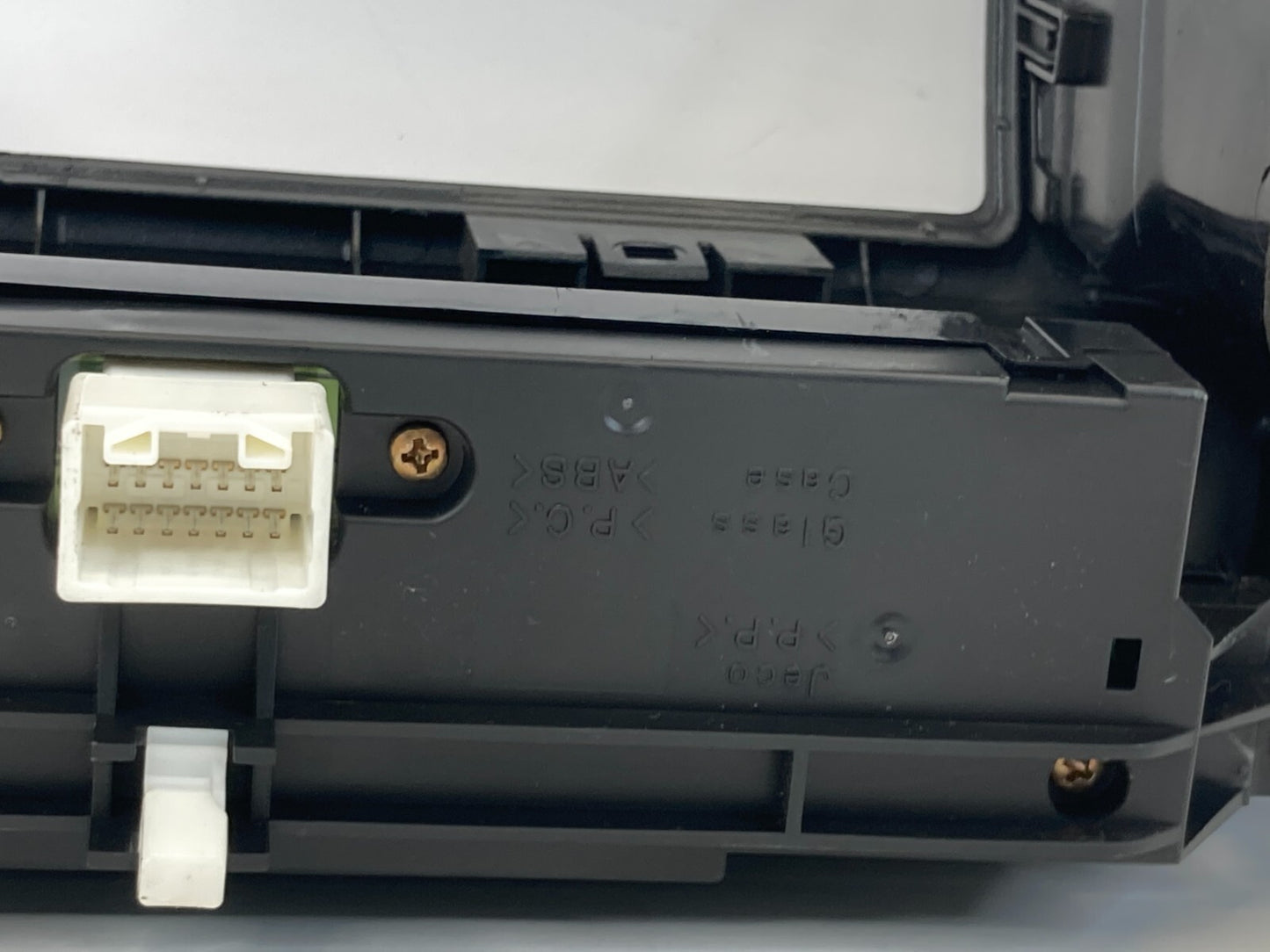 2004-2006 Toyota Camry Dash Radio Clock Bezel Trim Panel w/Air Vent OEM