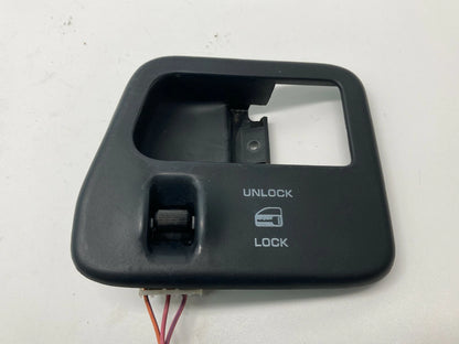 1992-1995 DODGE CARAVAN FRONT RIGHT SIDE DOOR HANDLE BEZEL W/ LOCK SWITCH OEM