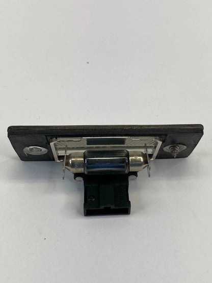 2001-2005 VOLKSWAGEN PASSAT WAGON REAR LICENSE PLATE LIGHT LAMP 1J5943021A EOM