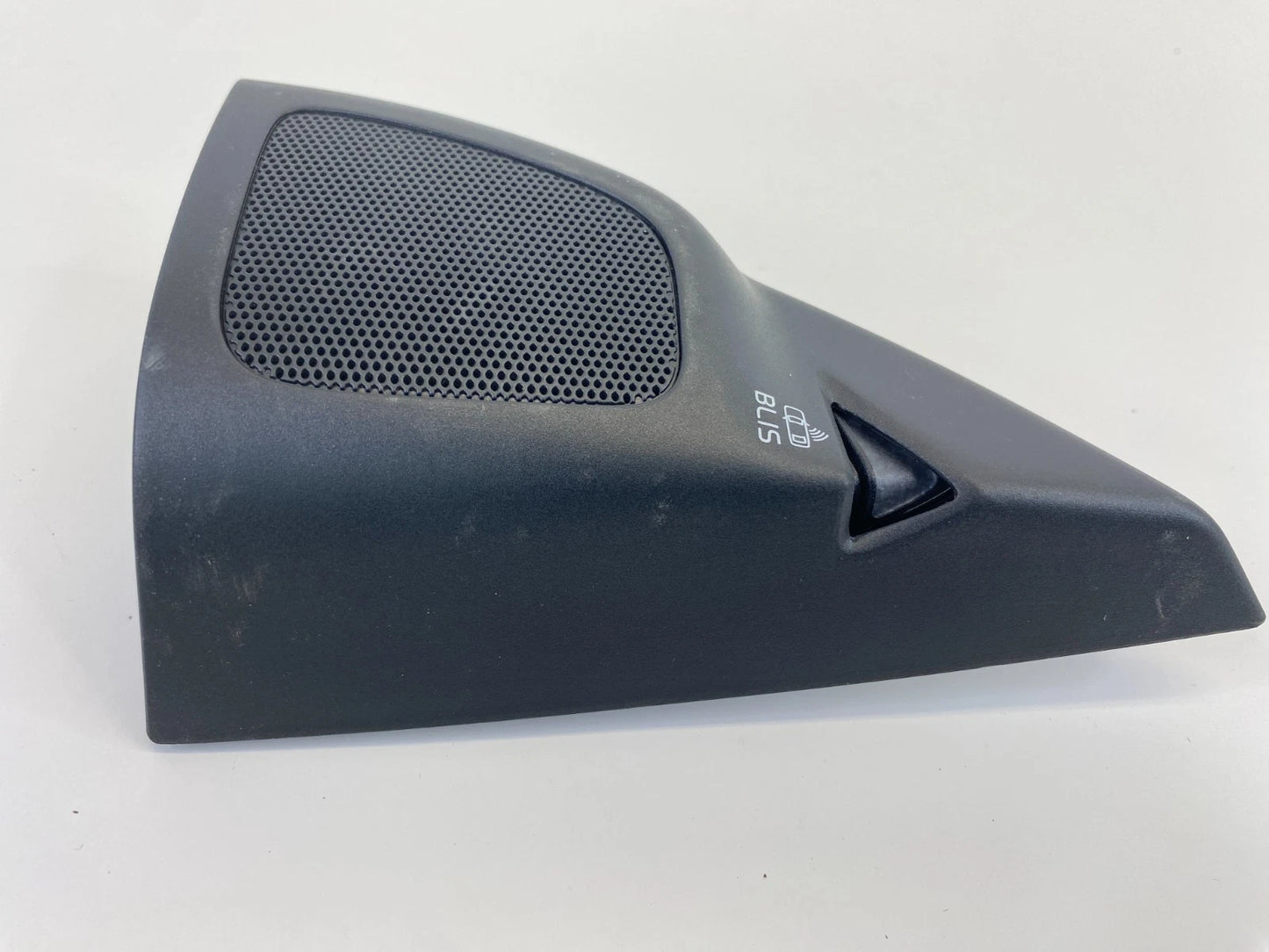 2011-2013 VOLVO S60 FRONT RIGHT DOOR BLIS TWEETER SPEAKER COVER 8635796 OEM