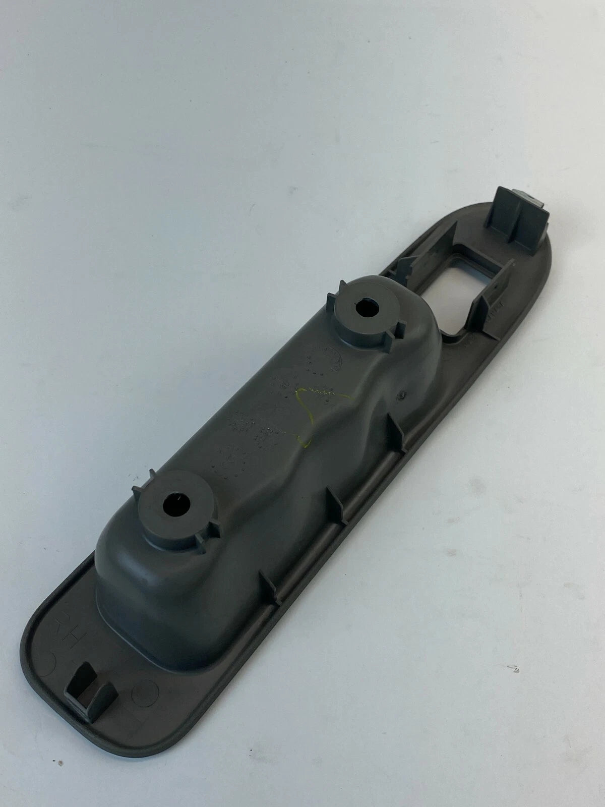 2000-2005 CHEVROLET IMPALA REAR RIGHT PASSENGER DOOR POWER WINDOW SWITCH BEZEL