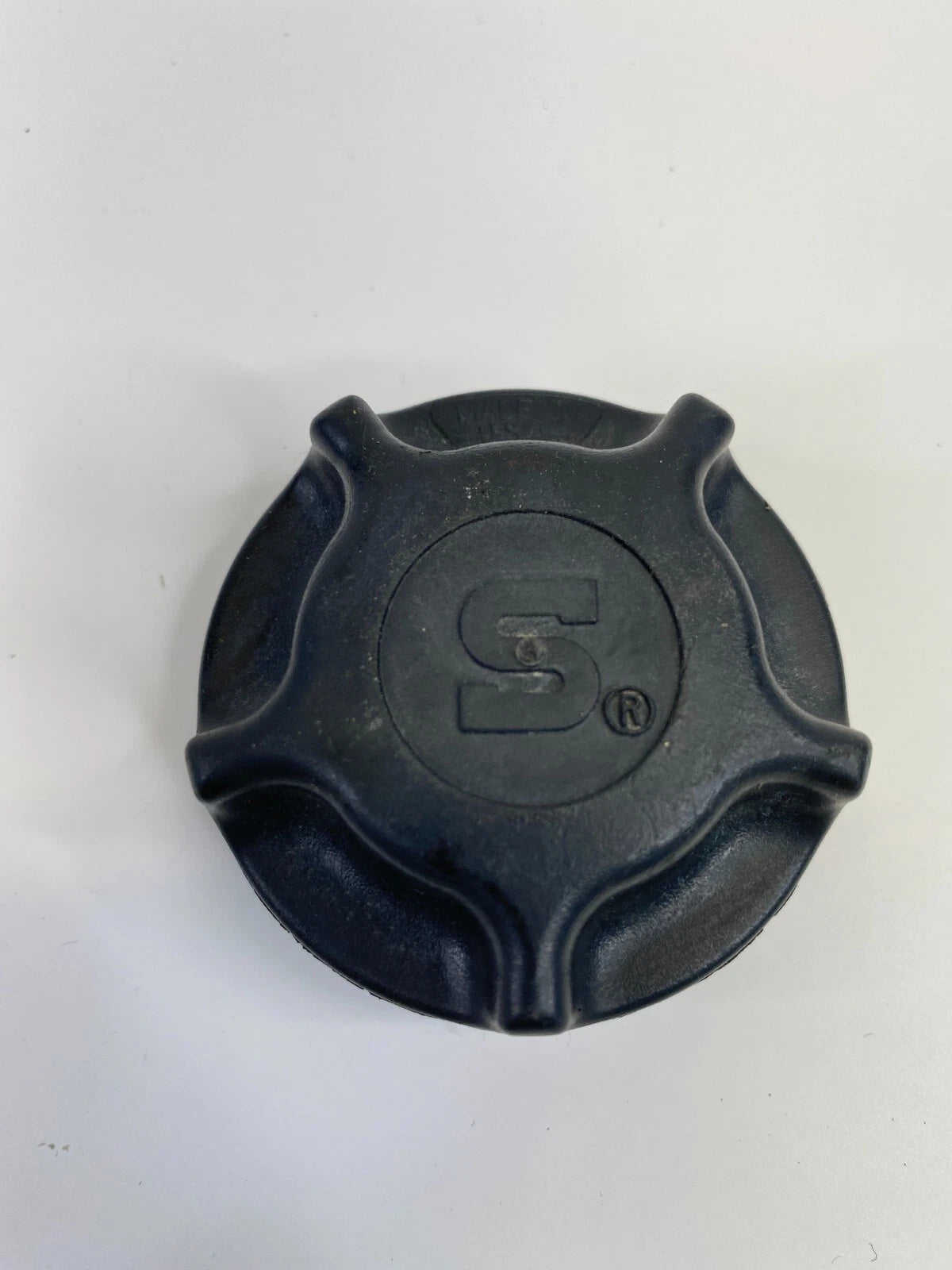 2008-2013 NISSAN ROGUE 2.5L L4 AT ENGINE OIL FILLER CAP LID TOP COVER OEM