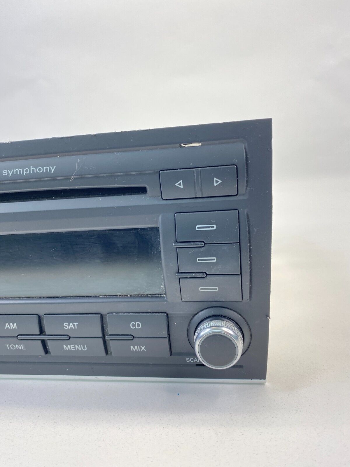 2005-2008 Audi A4/A4 Quattro AM/FM Radio Receiver CD Player 8E0-035-195-AF OEM