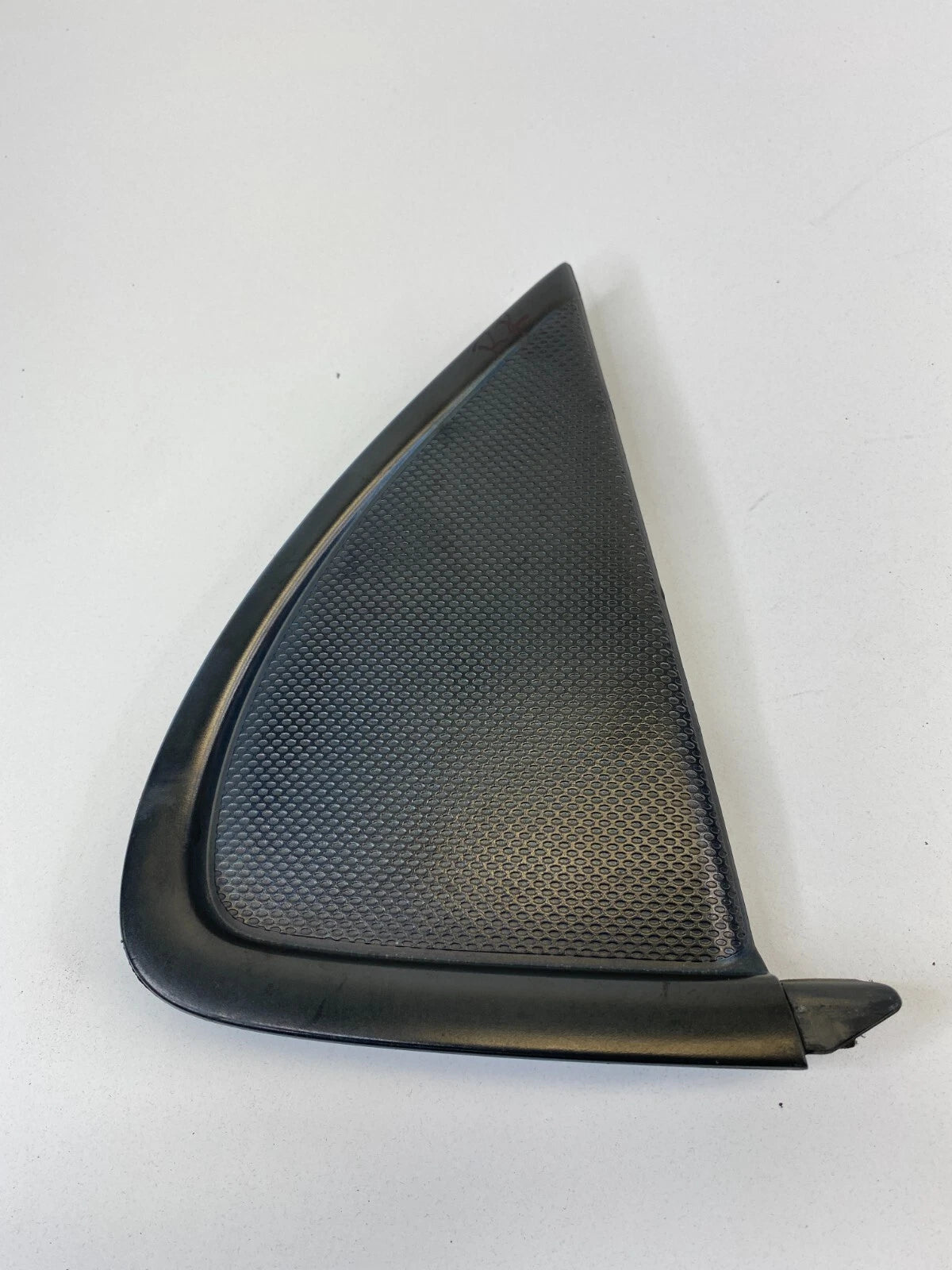 2001-2006 SEBRING SEDAN REAR RIGHT BACK DOOR EXTERIOR TRIM CORNER 04805338AB OEM