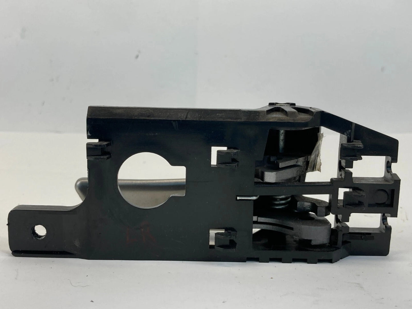 2005-2010 KIA SPORTAGE REAR LEFT DRIVER INNER DOOR HANDLE SILVER OEM 82613-1F000