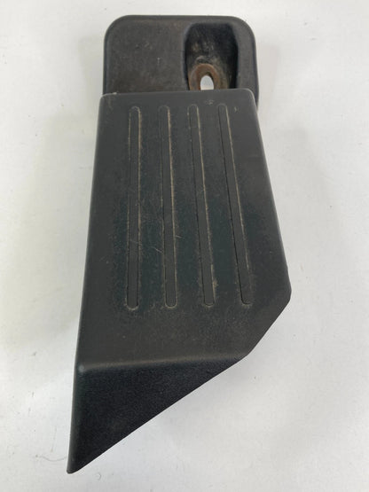 2009-2017 CHEVROLET TRAVERSE FLOOR FOOTREST FOOT REST PAD MAT TRIM 25933398 OEM