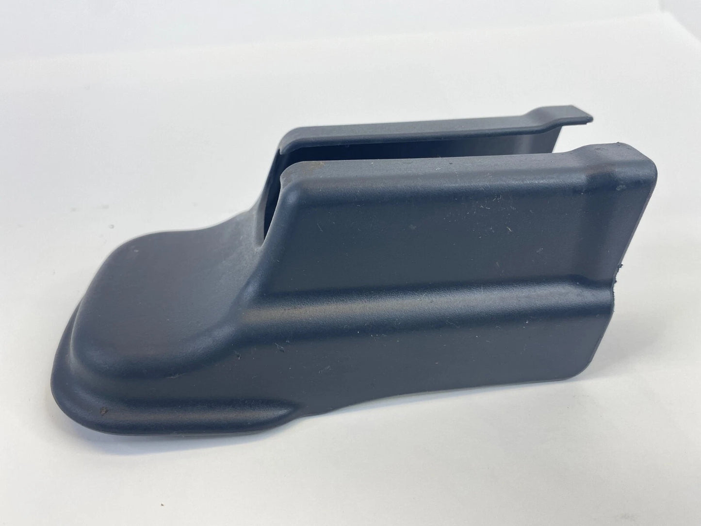 2000-2004 TOYOTA TUNDRA FRONT LEFT SEAT INNER REAR TRACK COVER TRIM 72137-0C030