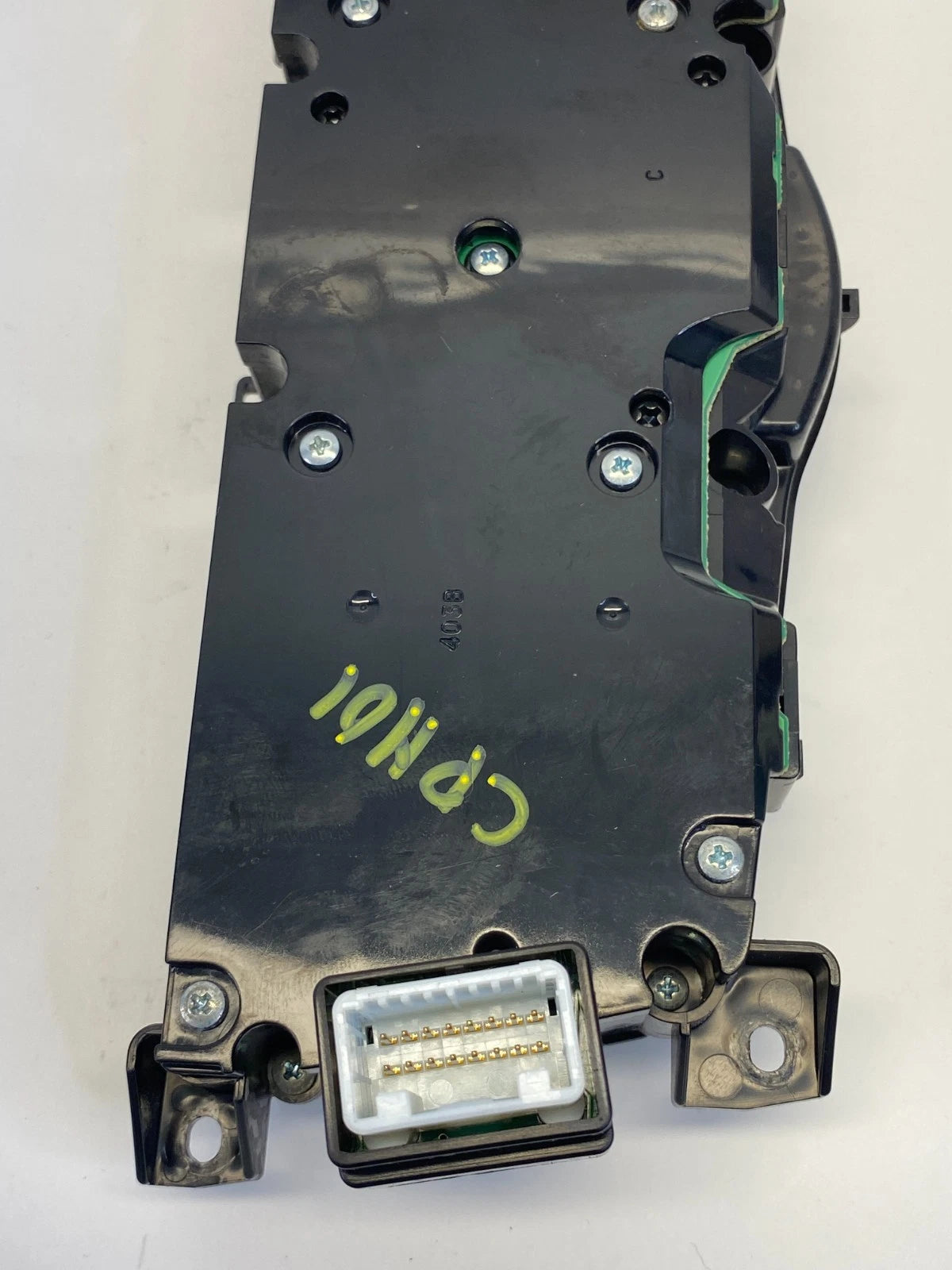 13-16 NISSAN PATHFINDER NAVIGATION INFOTAINMENT CONTROL SWITCH 210252-3KA6A OEM