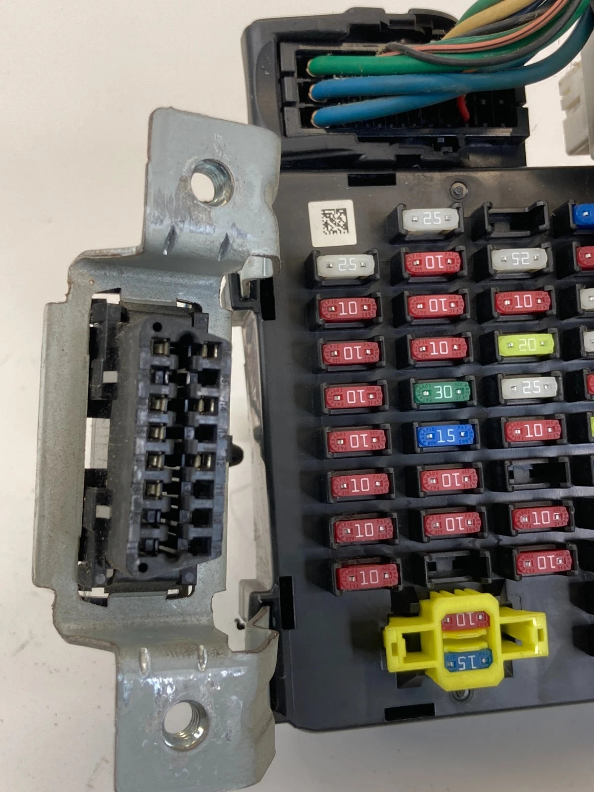 2006-2011 06-11 HYUNDAI ACCENT DASH CABIN FUSE BOX RELAY JUNCTION 919501G040 OEM