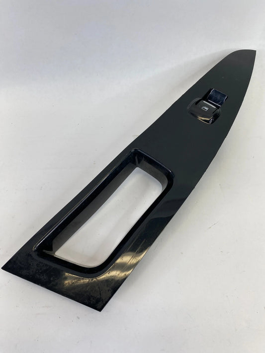 2013-2020 FORD FUSION REAR RIGHT DOOR WINDOW SWITCH BEZEL TRIM DS73-14A567-B OEM