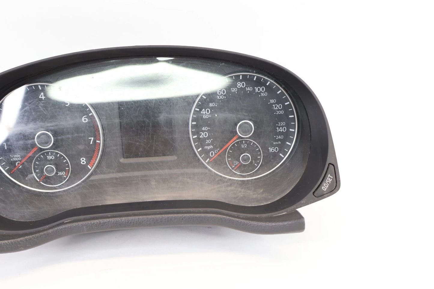 12-15 VOLKSWAGEN PASSAT DASH CLUSTER SPEEDOMETER GAUGES 561-920-960D 233K OEM
