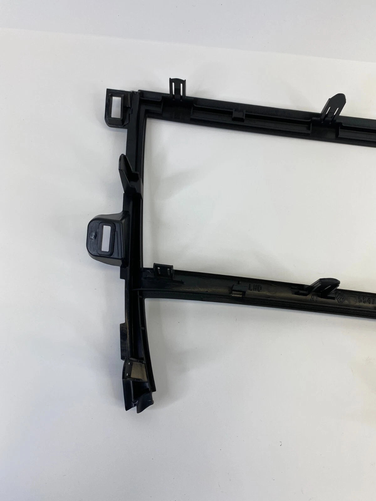 10-15 TOYOTA PRIUS BASE CENTER DASH RADIO SCREEN BEZEL TRIM PANEL 5547447080 OEM