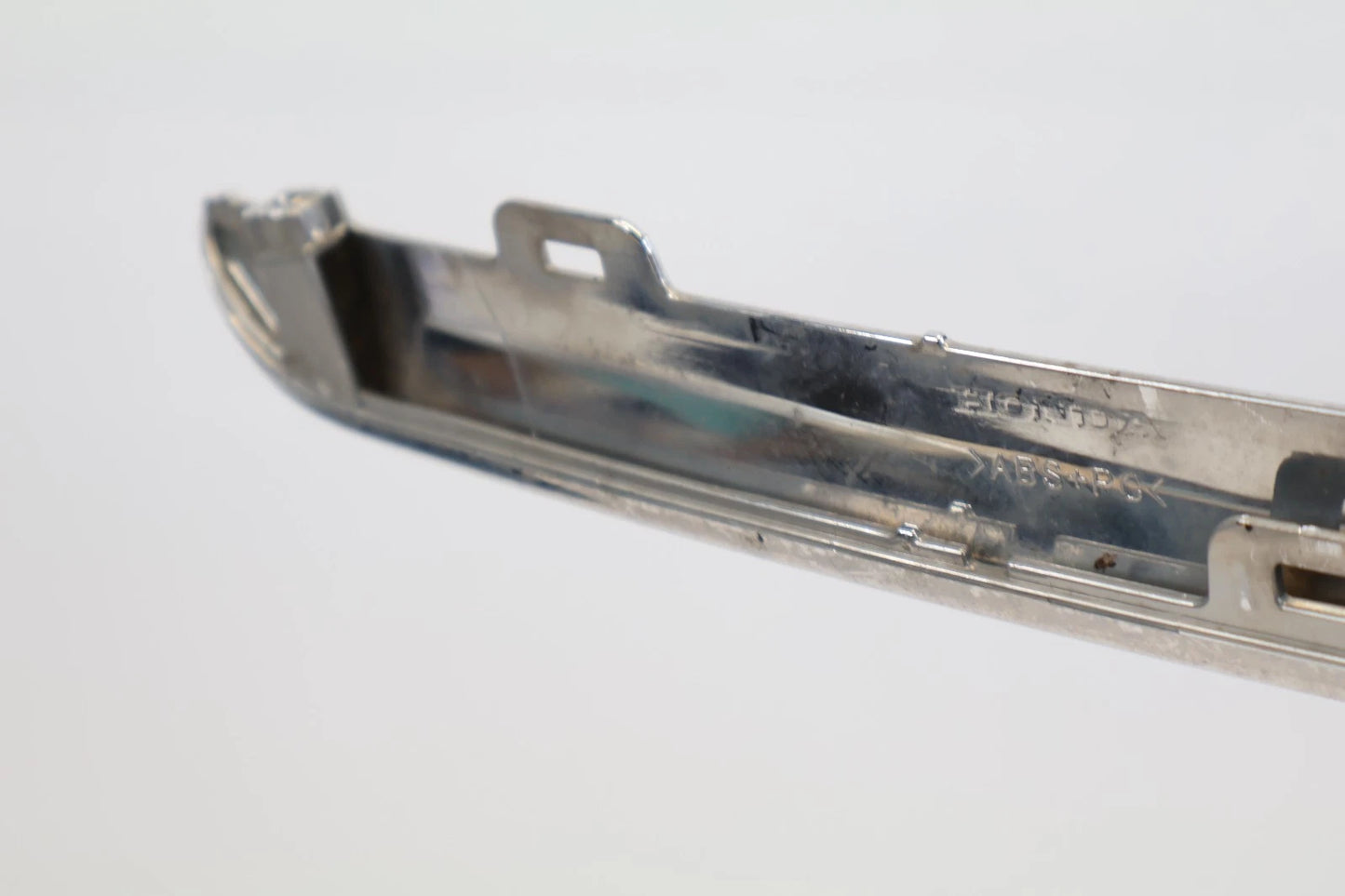 2016 2007 2018 HONDA PILOT FRONT BUMPER LOWER MOLDING GARNISH 71114-TG7-A00 OEM