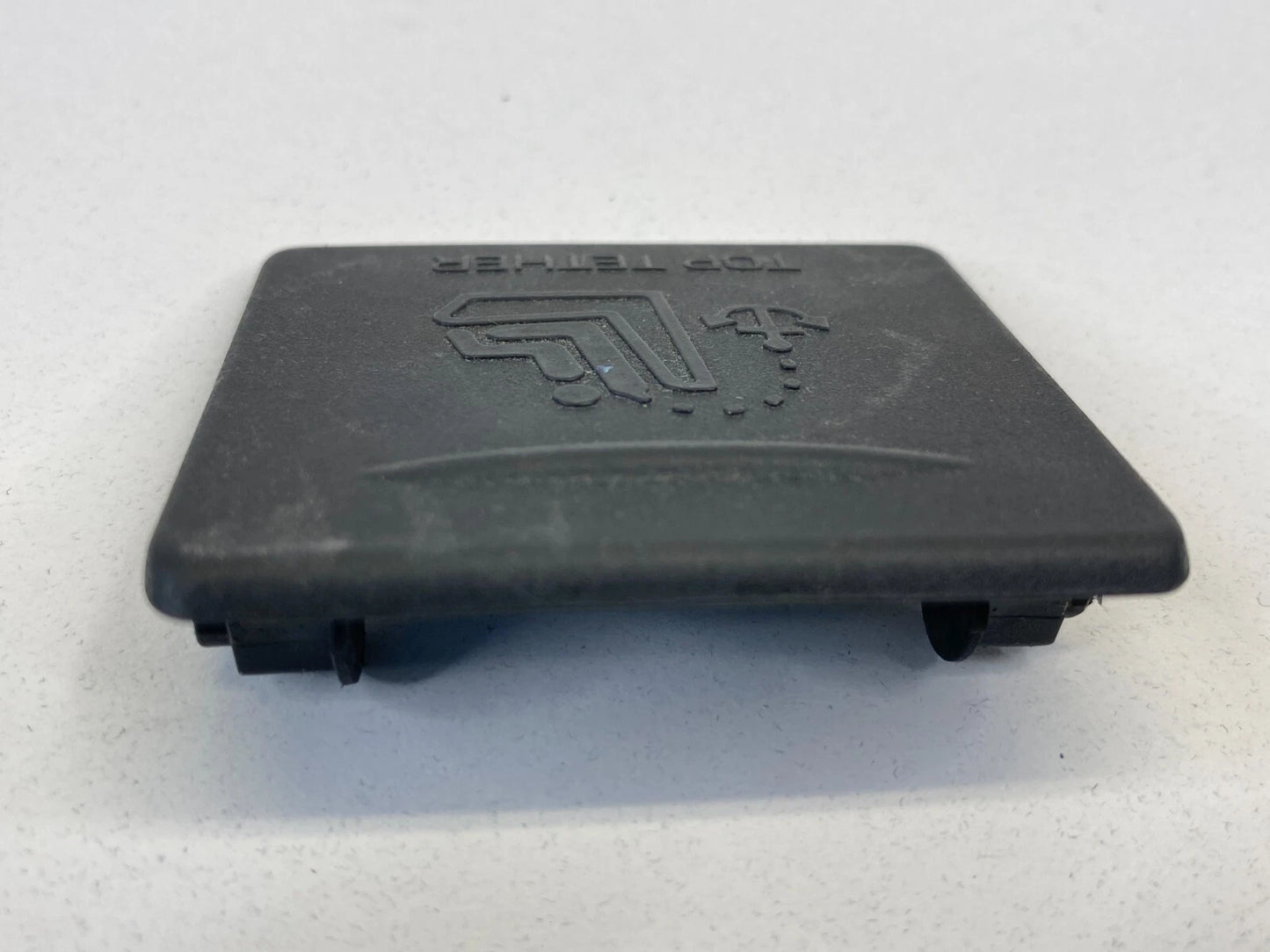 2015 HYUNDAI SONATA REAR SEAT CHILD ANCHOR HOOK COVER CAP TRIM PANEL OEM