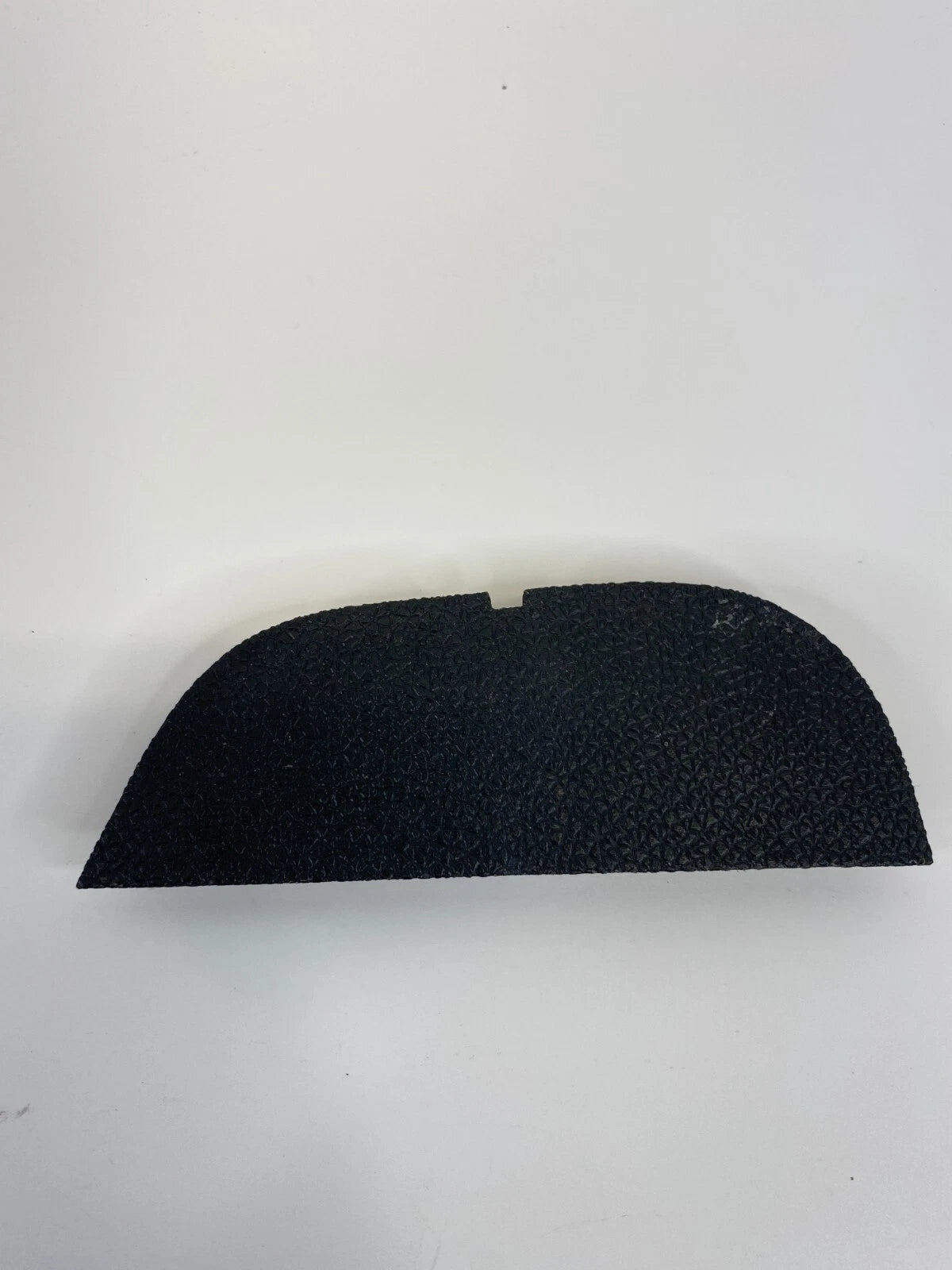 2009-2012 CHEVROLET TRAVERSE FRONT RIGHT DOOR ARMREST TRIM COVER CAP OEM