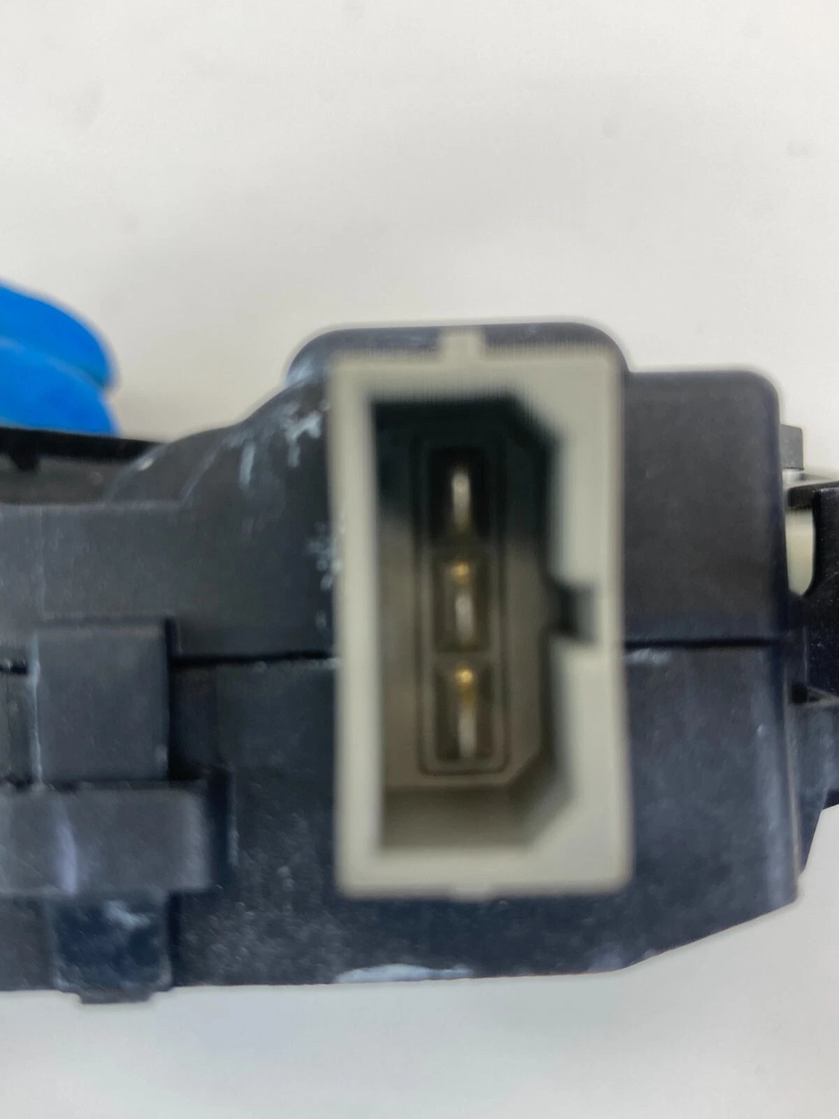 2005-2011 AUDI A6 QUATTRO REAR TRUNK LOCK LATCH ACTUATOR RELEASE 4F5827505D OEM