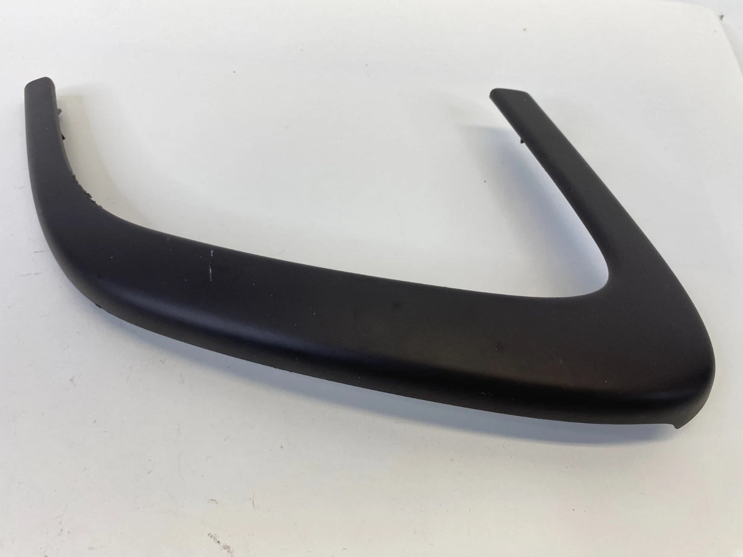 2011 BUICK REGAL REAR LEFT SIDE INNER DOOR PULL HANDLE BEZEL TRIM 13222210 OEM