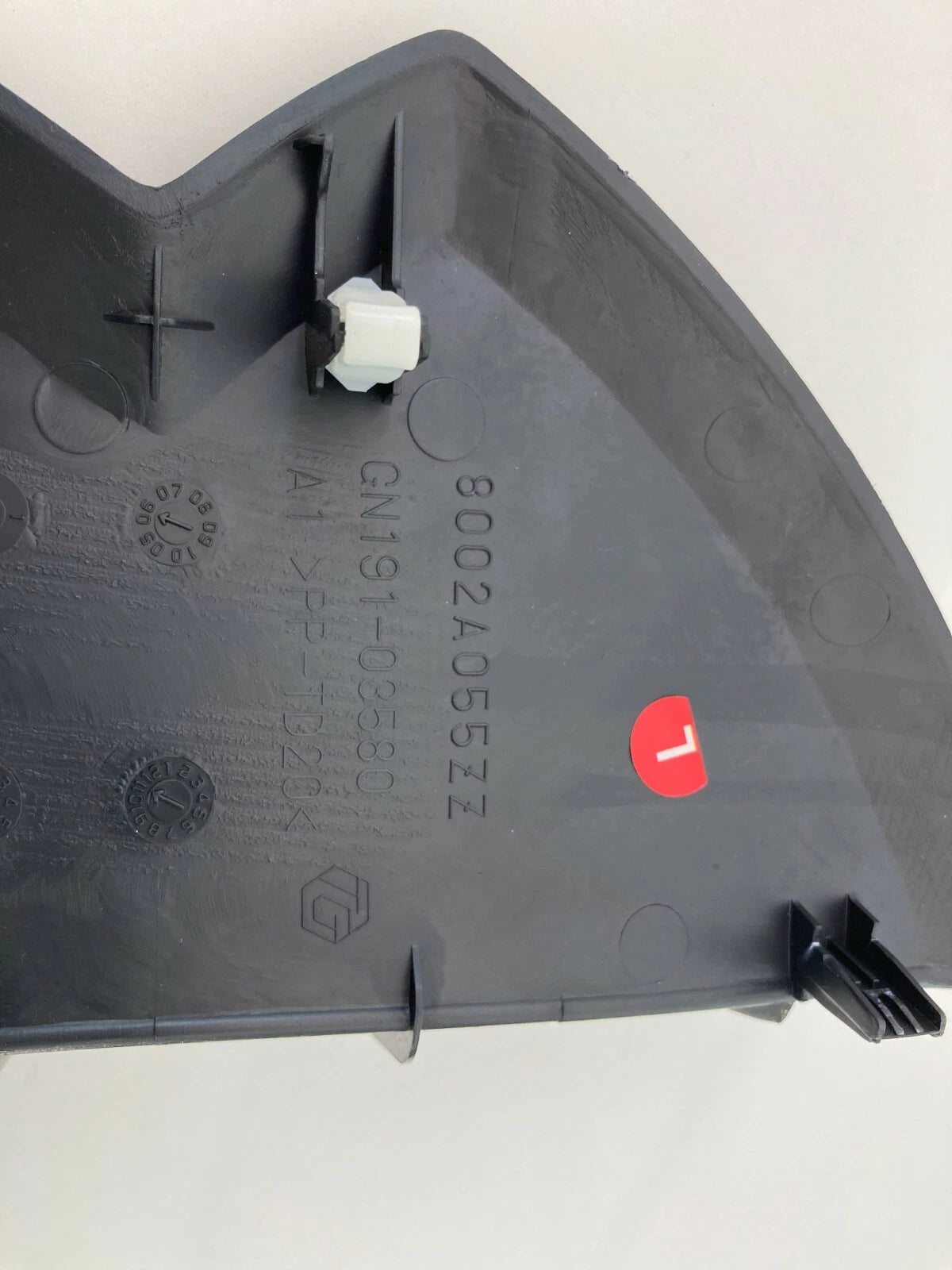 07-13 MITSUBISHI OUTLANDER LEFT DRIVER SIDE DASH END CAP COVER PANEL 8002A055ZZ