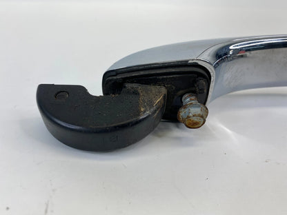2005-2010 CHRYSLER 300 FRONT RIGHT EXTERIOR OUTER DOOR HANDLE ASSY 05065800 OEM