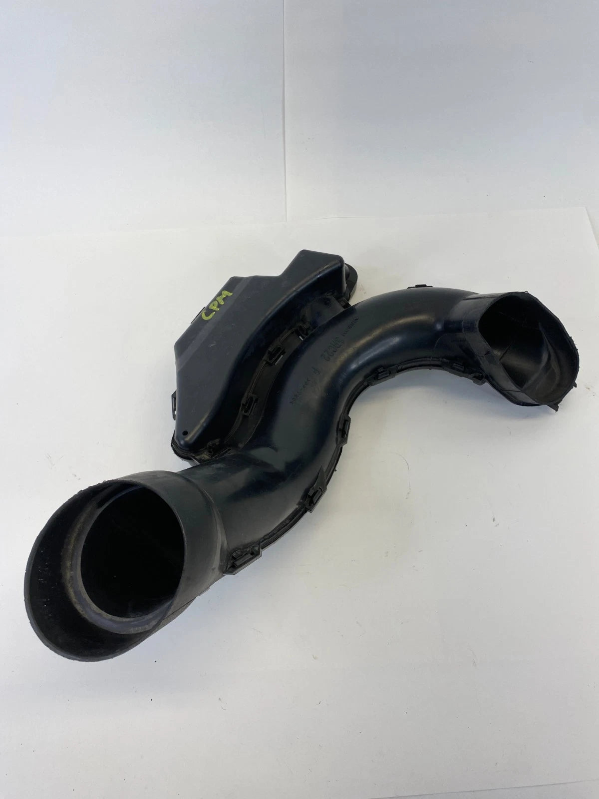 2013-2019 NISSAN SENTRA 1.8L REAR ENGINE AIR INTAKE DUCT TUBE HOSE 3RC22 OEM