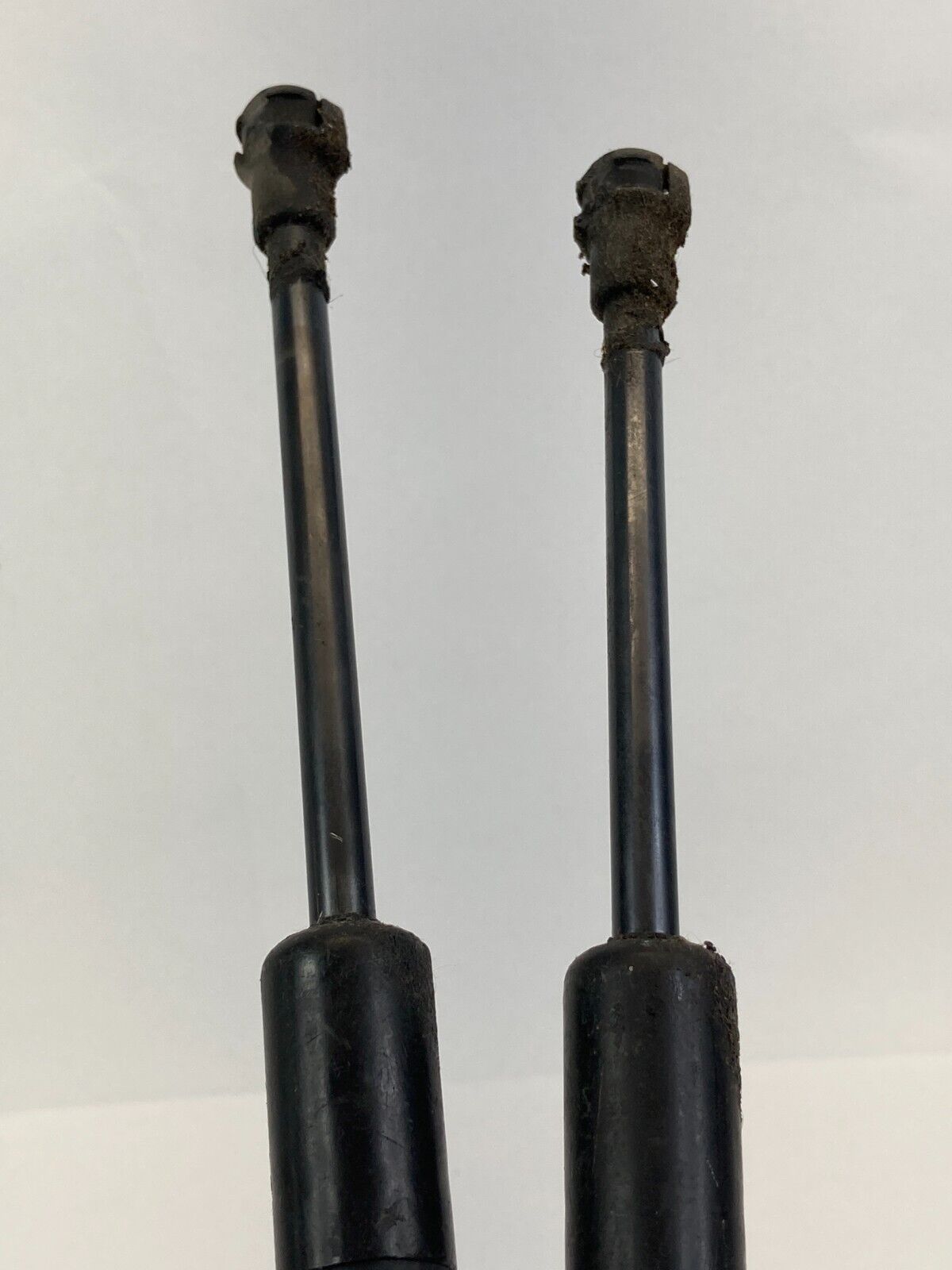 04-09 Mitsubishi Galant Rear Trunk Liftgate Tailgate Support Shock Struts Pair