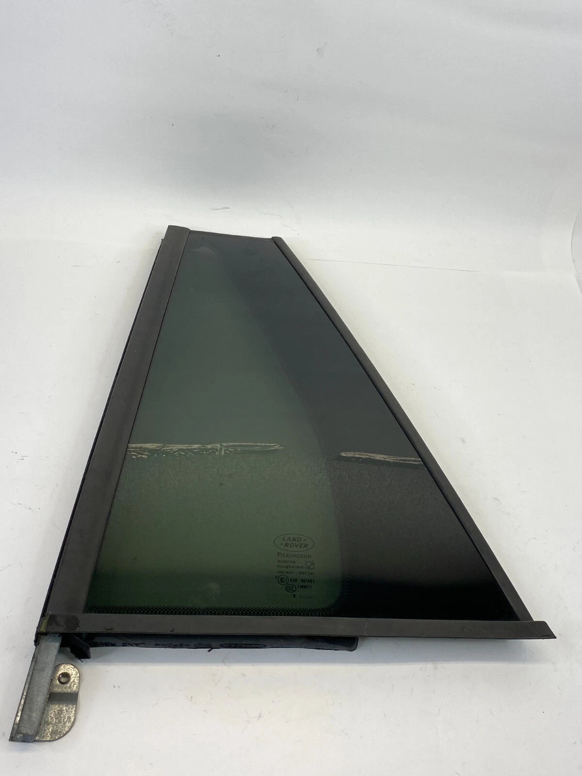 2006-2013 RANGE ROVER SPORT REAR LEFT SIDE DOOR VENT QUARTER WINDOW GLASS OEM