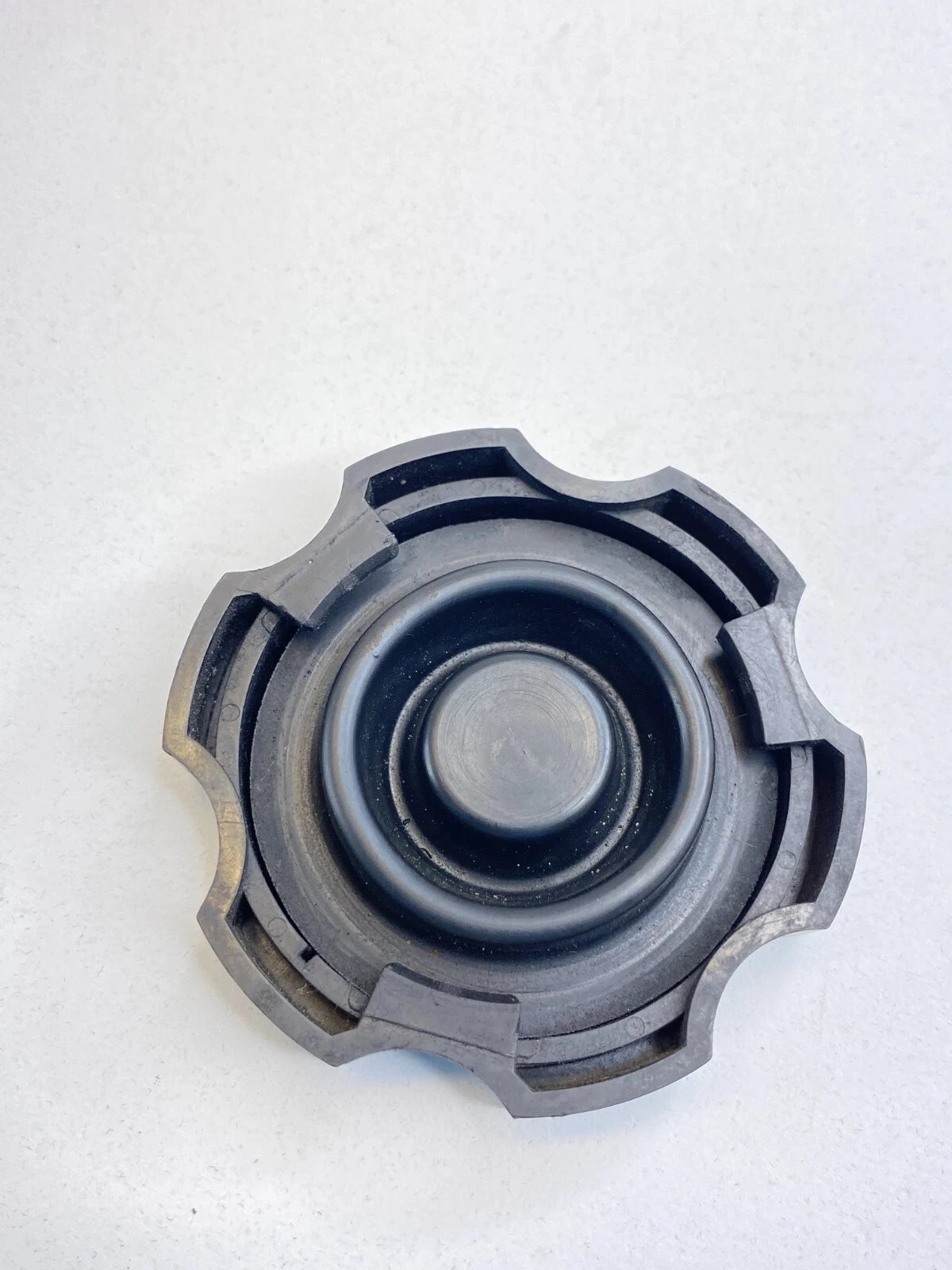 1999-2005 PONTIAC GRAND AM MASTER CYLINDER BRAKE FLUID CAP COVER LID OEM