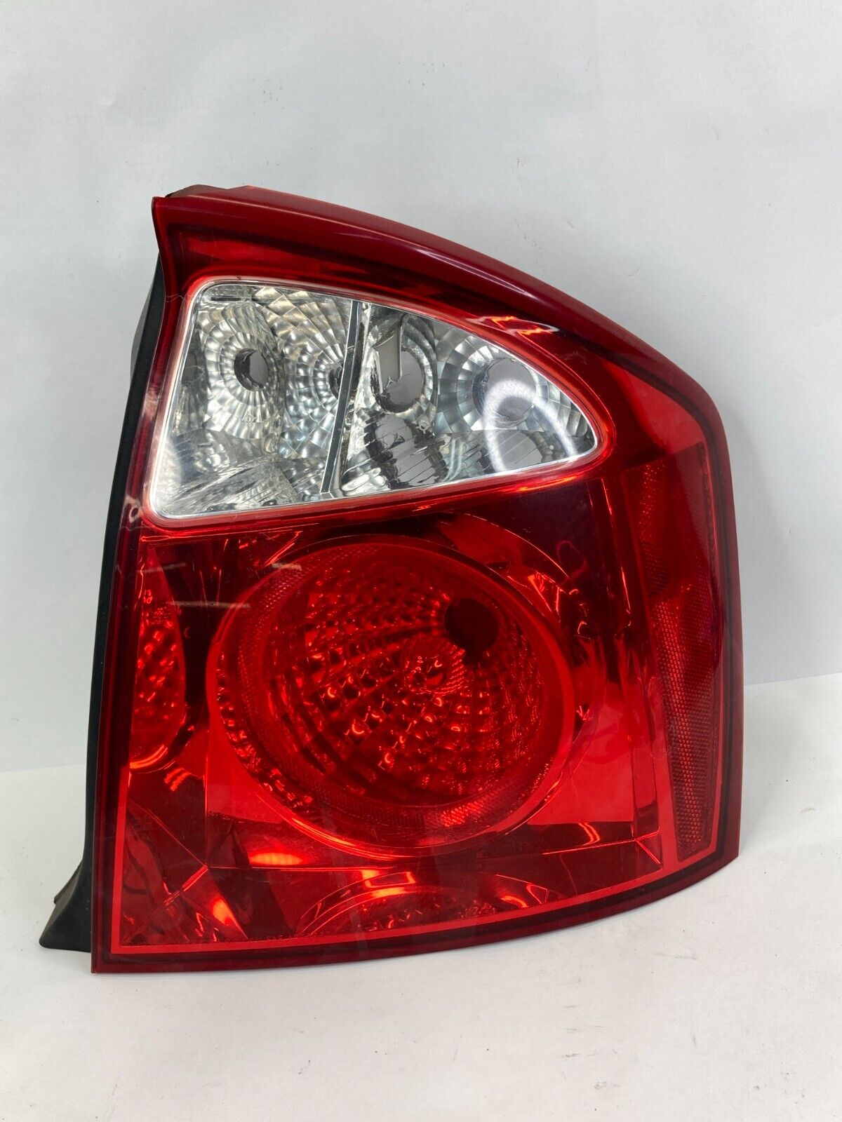 04-06 Kia Spectra Sedan Rear Right Passenger Side Taillight Tail Light Lamp OEM