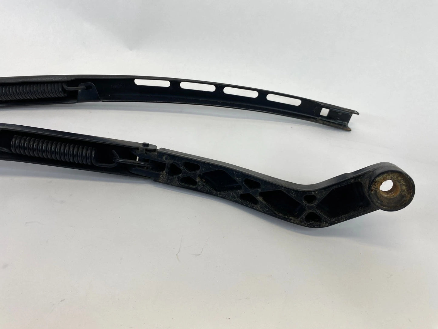 10-17 GMC TERRAIN CHEVY EQUINOX FRONT RIGHT & LEFT WINDSHIELD WIPER ARM SET OEM