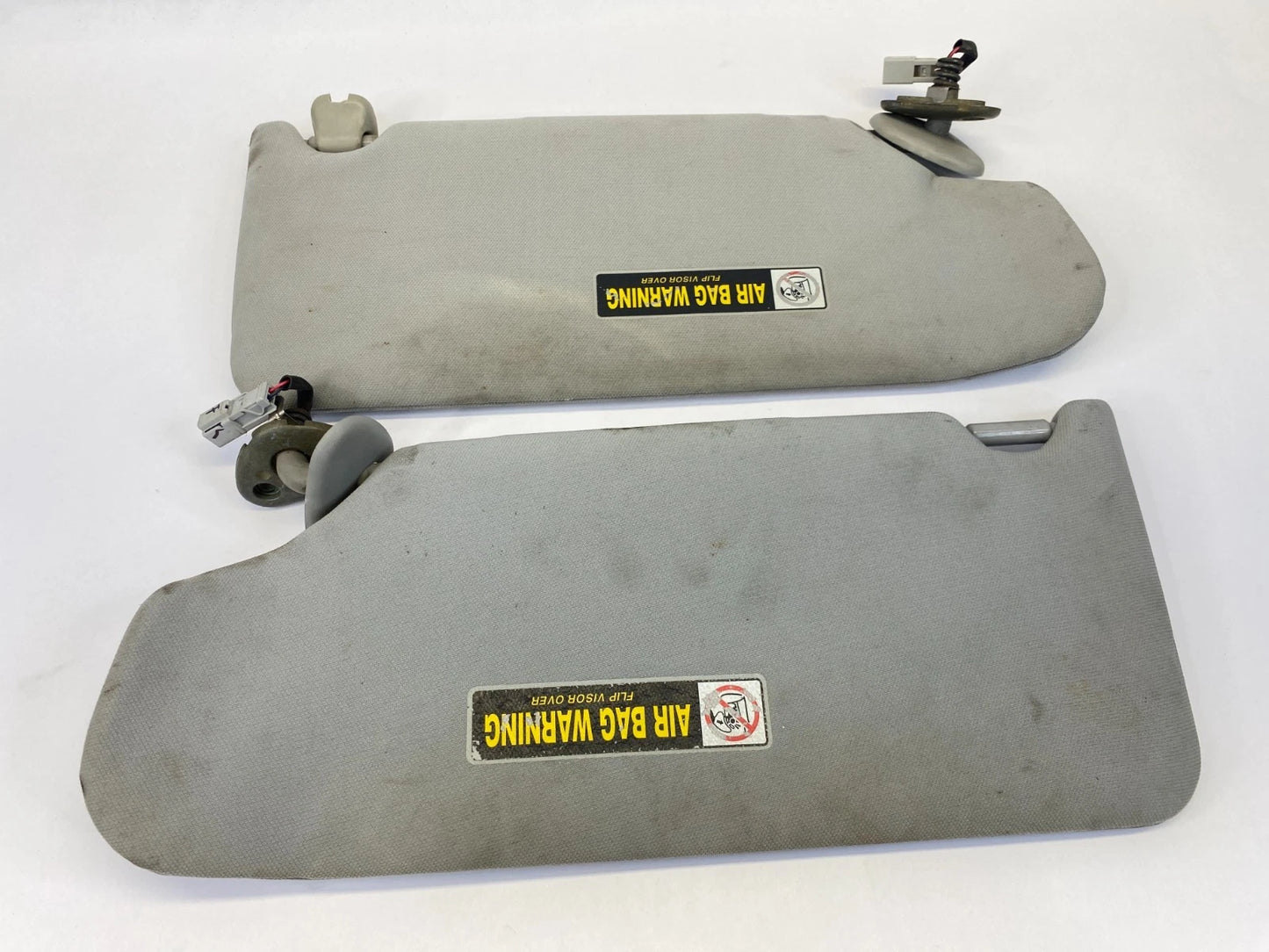 2003-2007 HONDA ACCORD DRIVER & PASSENGER LEFT & RIGHT SUN VISOR SUNVISOR SET