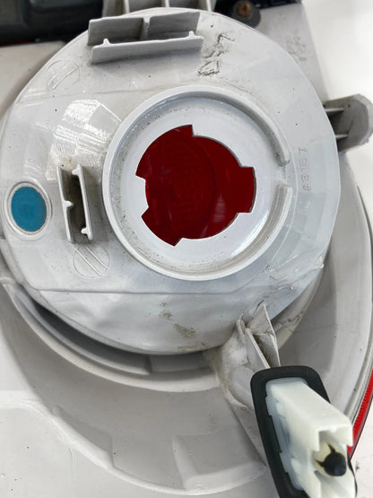 2010-2015 CHEVROLET EQUINOX RIGHT PASSENGER SIDE TAIL LIGHT TAILLIGHT LAMP OEM