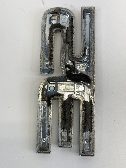 1999-2004 Nissan Pathfinder Rear Side Emblem Logo Badge Symbol Nameplate SE OEM