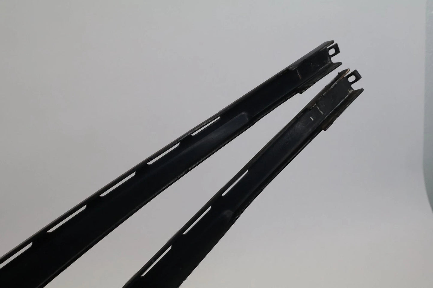 2011-2015 FORD EXPLORER FRONT LEFT RIGHT WINSHIELD WIPER ARM PAIR SET OEM