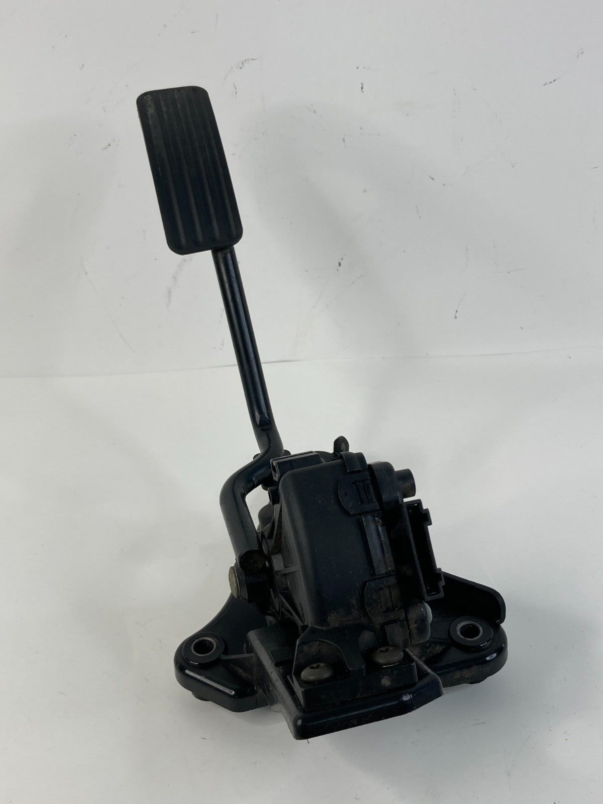 09-15 Jaguar XF 10-12 XFR 4.2L Gas Pedal Accelerator Assembly 8X23-9F832-A OEM