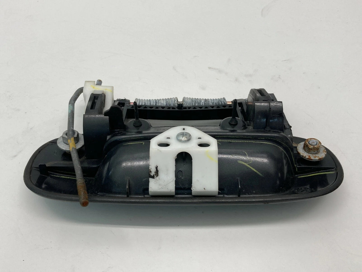 2000-2005 CADILLAC DEVILLE REAR LEFT BACK SIDE EXTERIOR DOOR HANDLE ASSEMBLY OEM