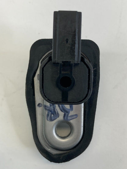 07-12 Versa 08-11 Nissan Rogue Rear Right Door Courtesy Light Ajar Jamb Switch