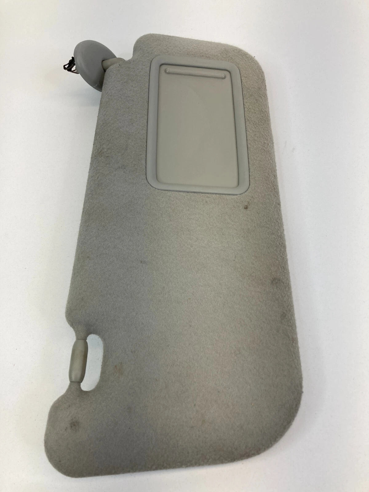 2009-2014 TOYOTA MATRIX FRONT RIGHT PASSENGER SIDE SUNVISOR SUN VISOR SHADE OEM